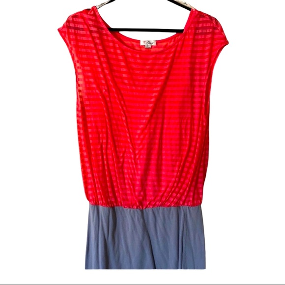 GUESS Mini Dress – Size Small 💖 Chic & Stylish! 💖 - Picture 2 of 5